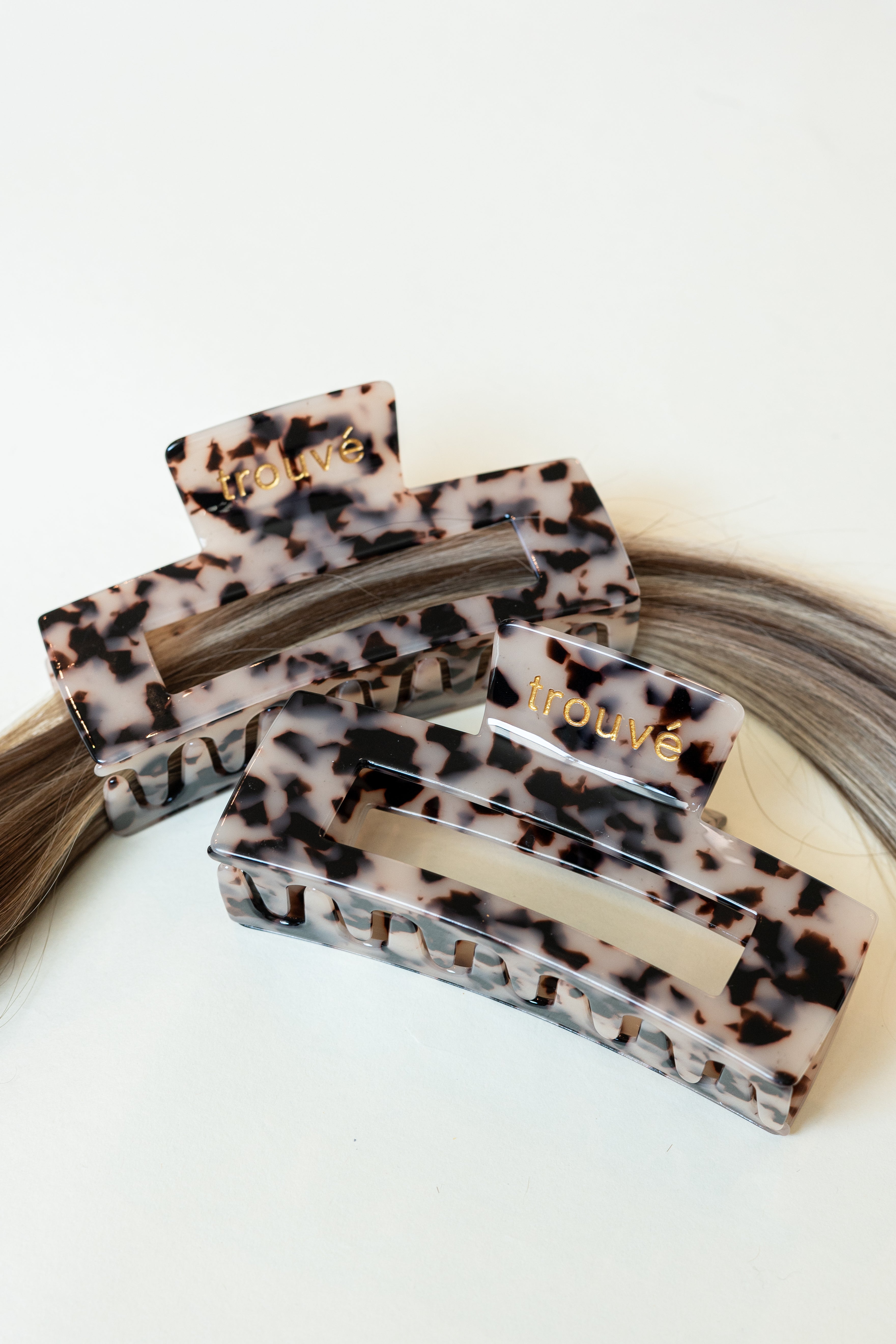 She's a Catch Claw Clips